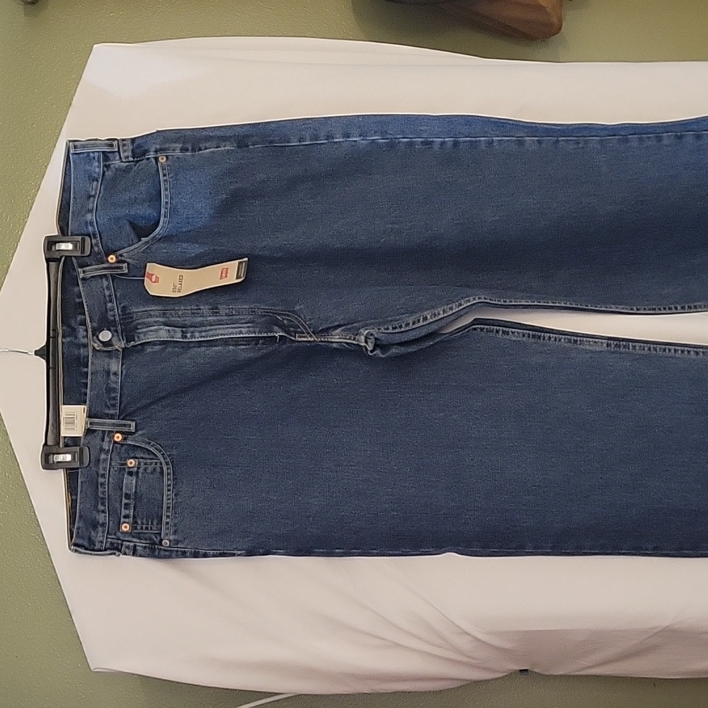 NWT MEN'S LEVI'S 550 RELAXED FIT JEANS